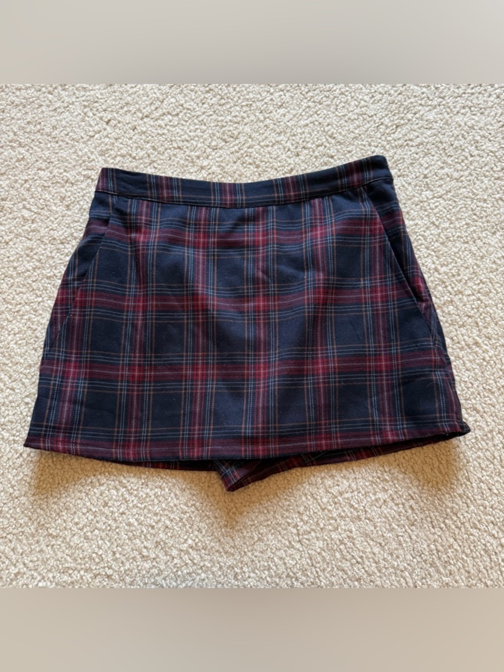 Forever 21 plaid mini skort